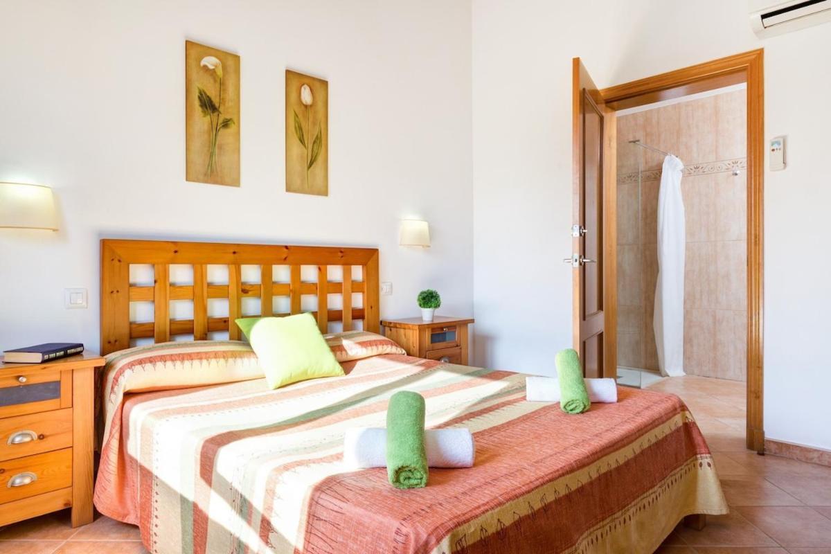 Villa S'Aladern Cala' en Bosch Bagian luar foto